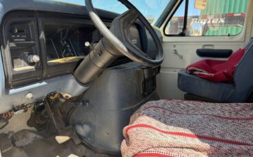 Ford-e-250-1987-white-2