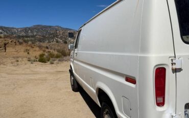 Ford-e-250-1987-white