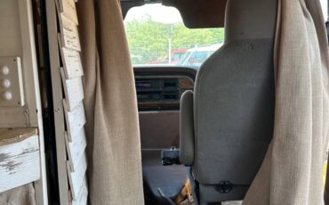 Ford-e-250-econoline-1990-custom-13
