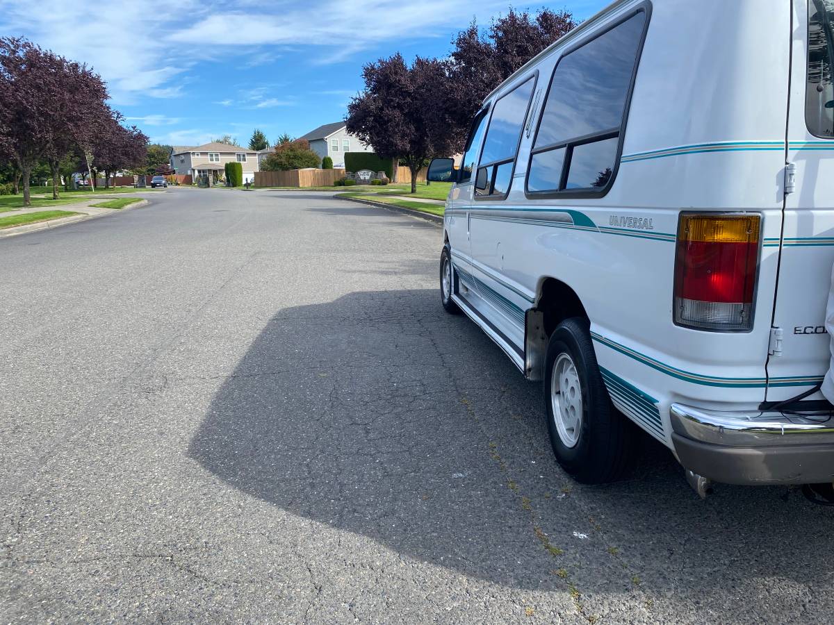 Ford-e-250-econoline-1993-white-6