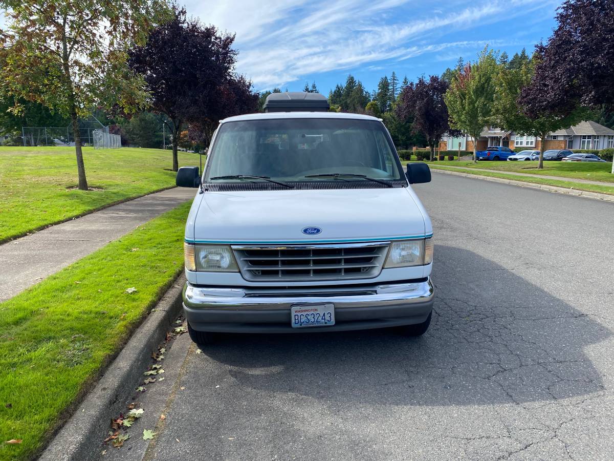 Ford-e-250-econoline-1993-white-7