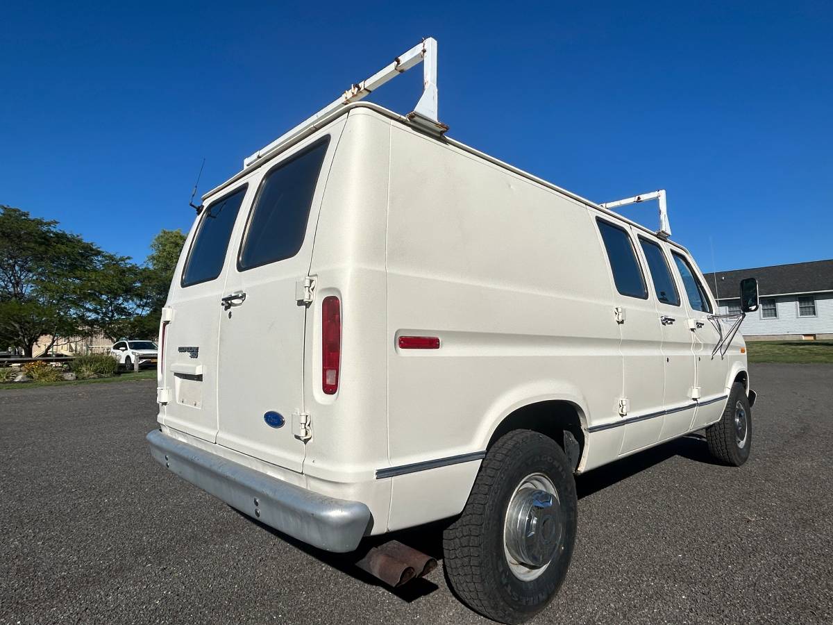 Ford-e-350-1991-white-12