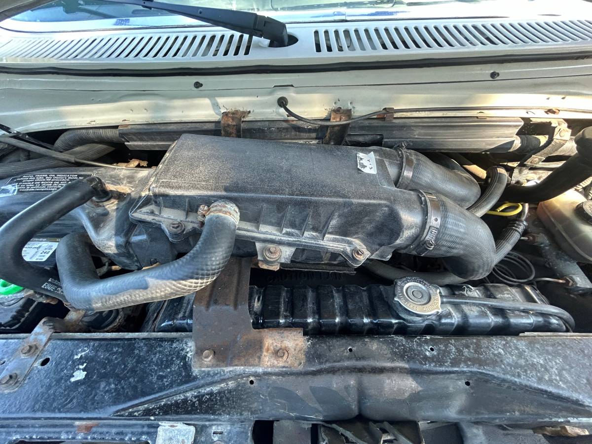 Ford-e-350-1991-white-13