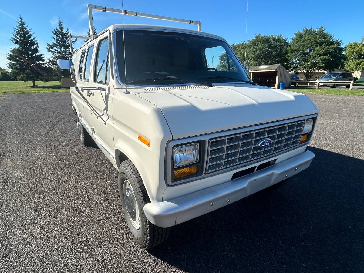 Ford-e-350-1991-white-15