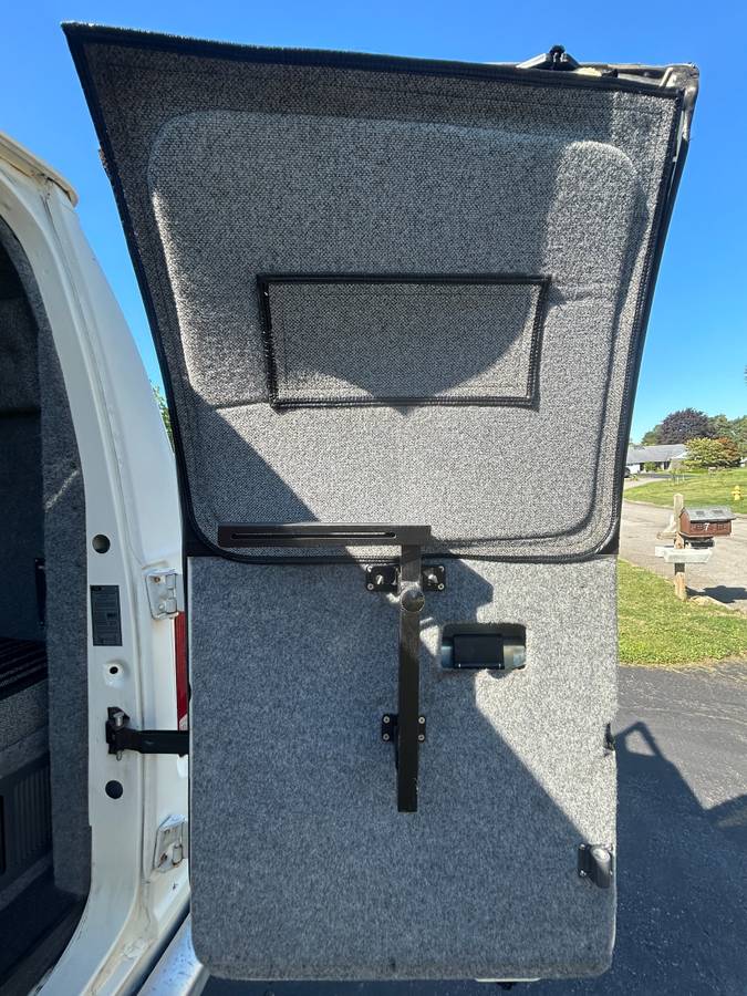 Ford-e-350-1991-white-2