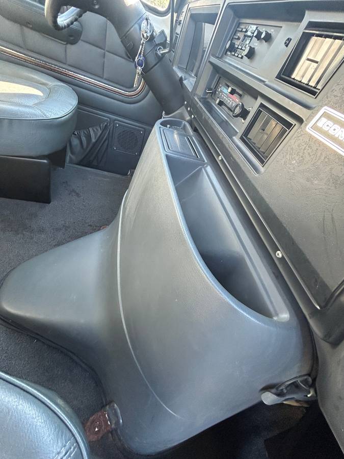 Ford-e-350-1991-white-22
