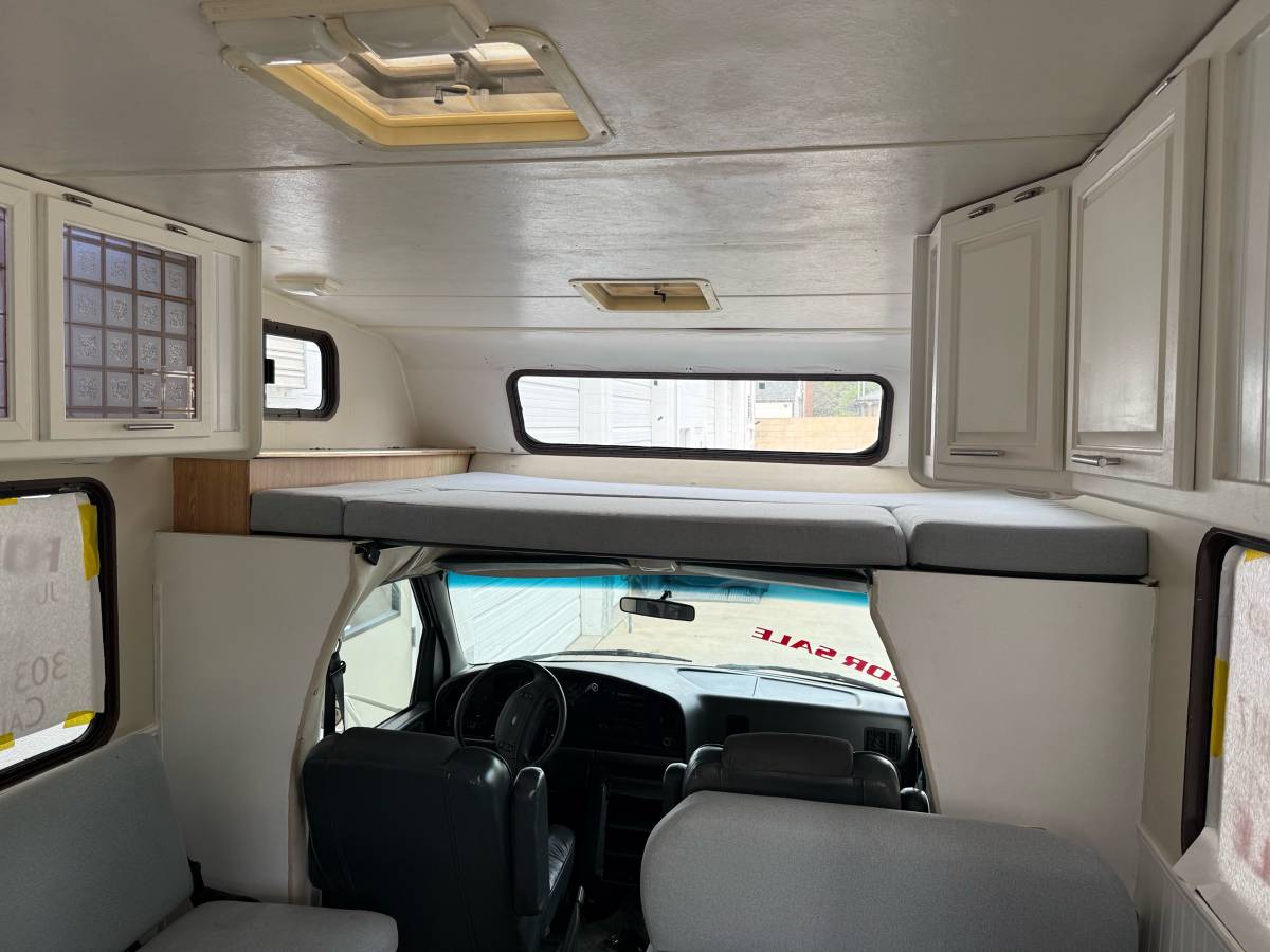 Ford-e-350-1992-custom-13