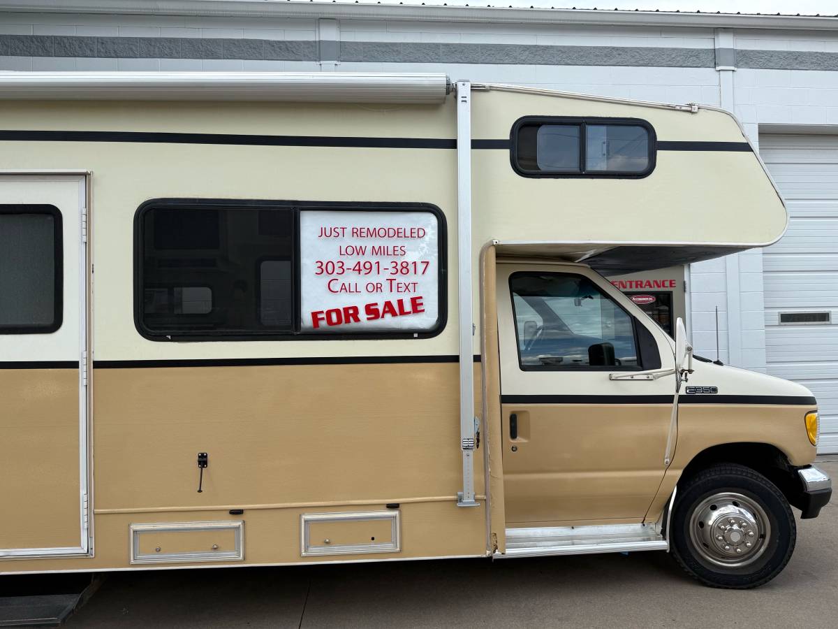 Ford-e-350-1992-custom-17