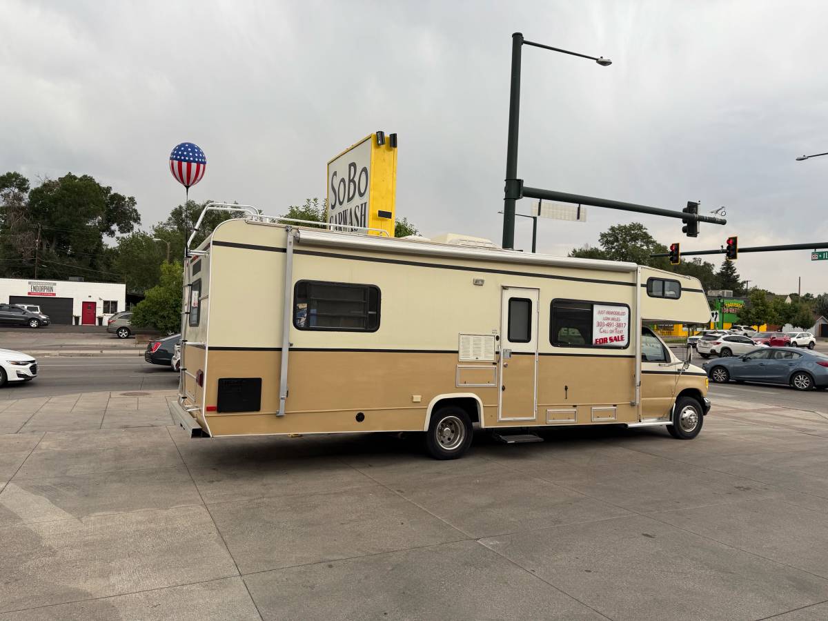 Ford-e-350-1992-custom-3