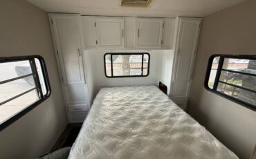 Ford-e-350-1992-custom-5