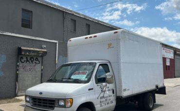 Ford-e-350-1994-white-1