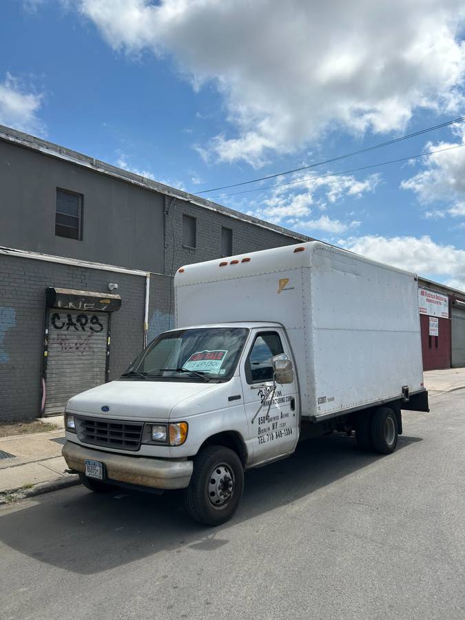 Ford-e-350-1994-white-1
