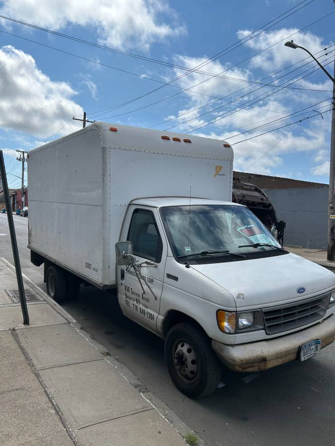 Ford-e-350-1994-white