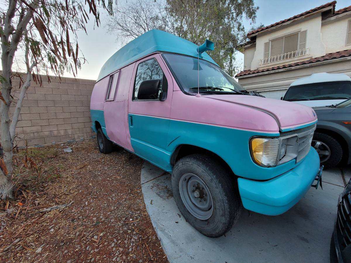 Ford-e-350-econoline-1992-custom-2