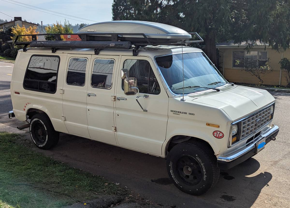 Ford-e-350-econoline-diesel-1987-white