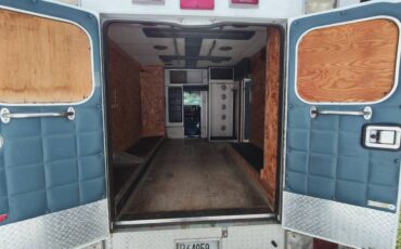 Ford-e-350-econoline-diesel-1990-11