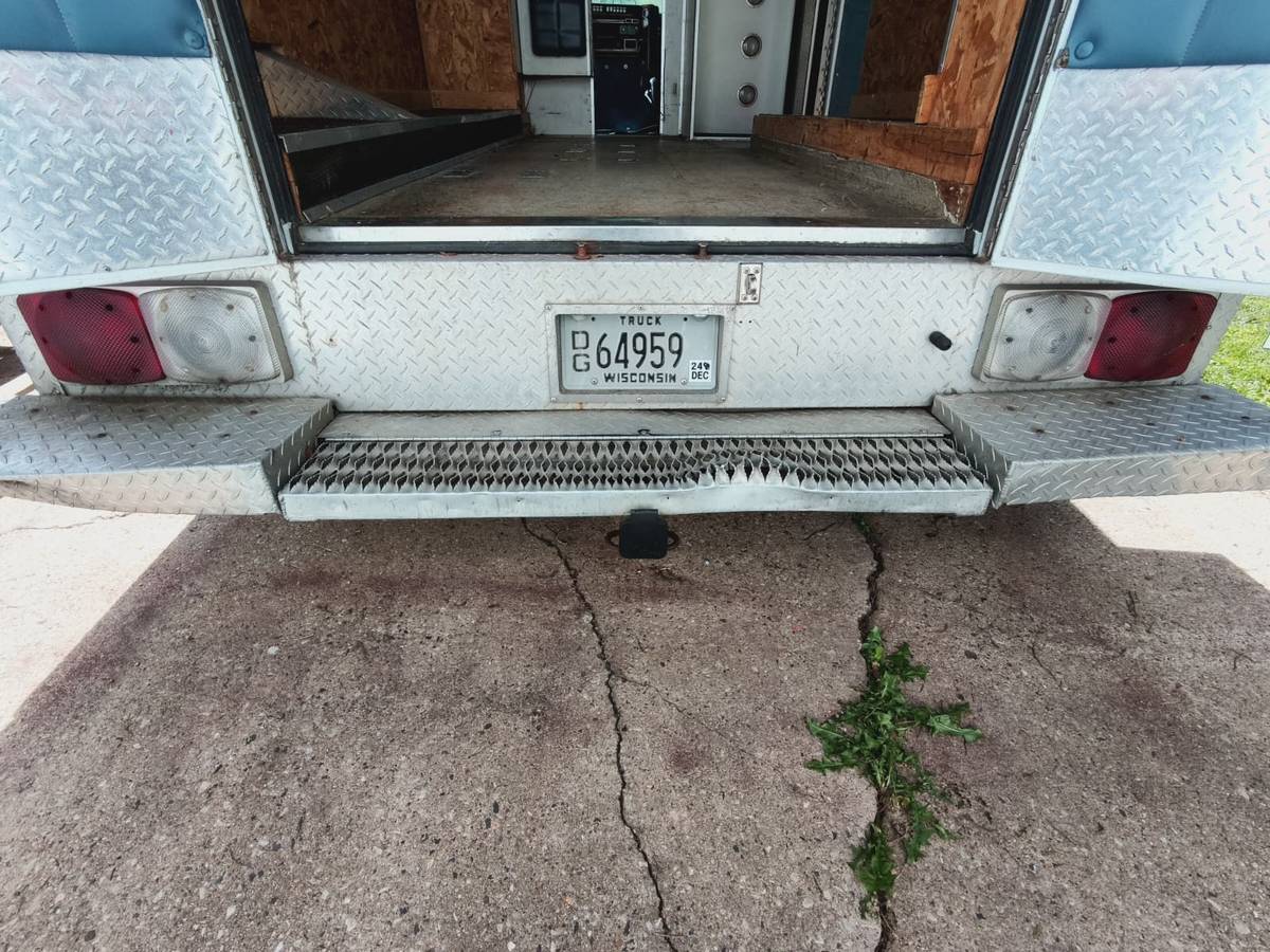 Ford-e-350-econoline-diesel-1990-12