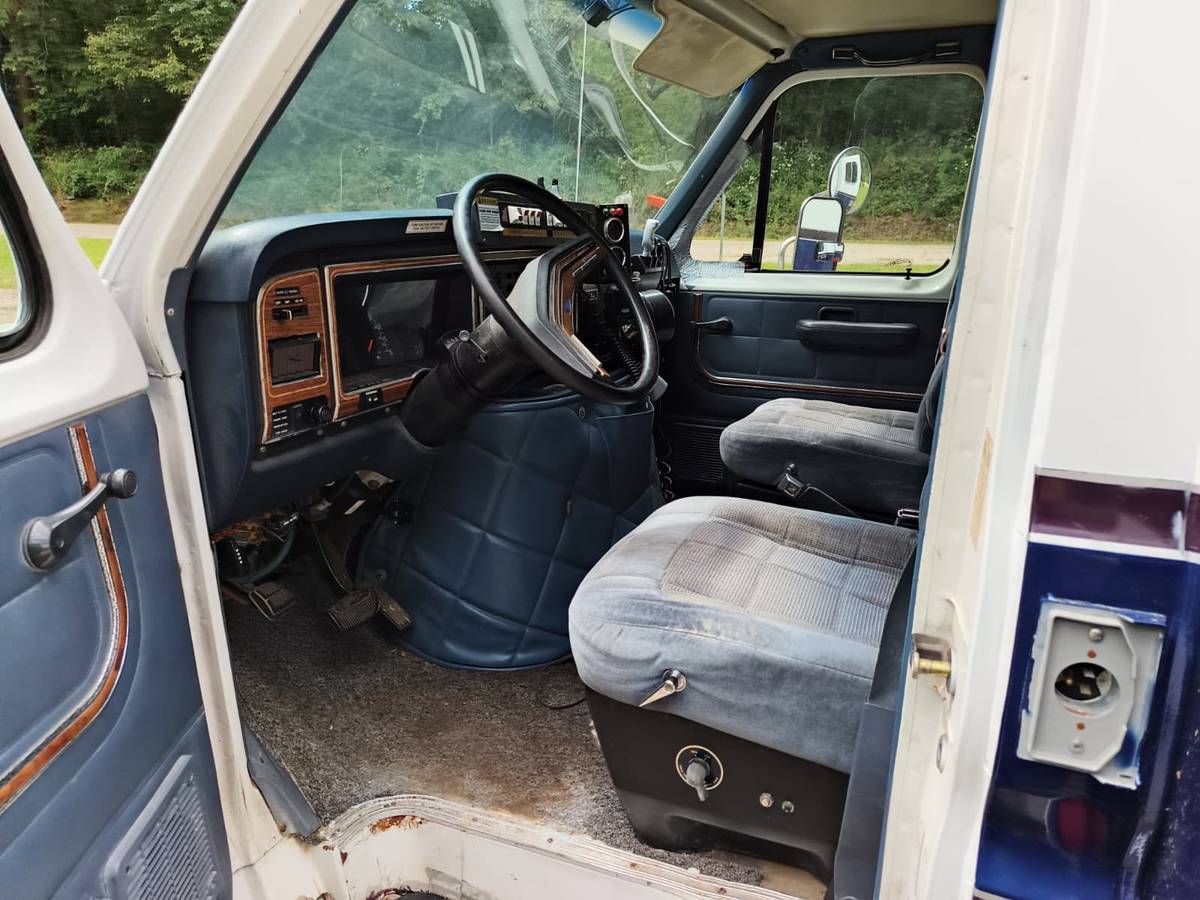 Ford-e-350-econoline-diesel-1990-8