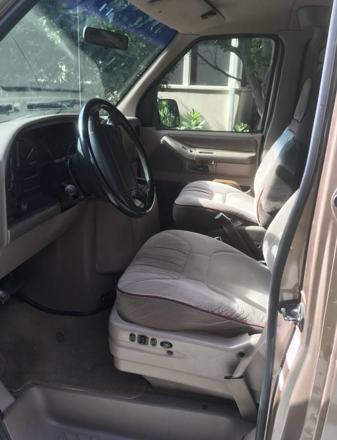 Ford-e150-cargo-van-1993-10
