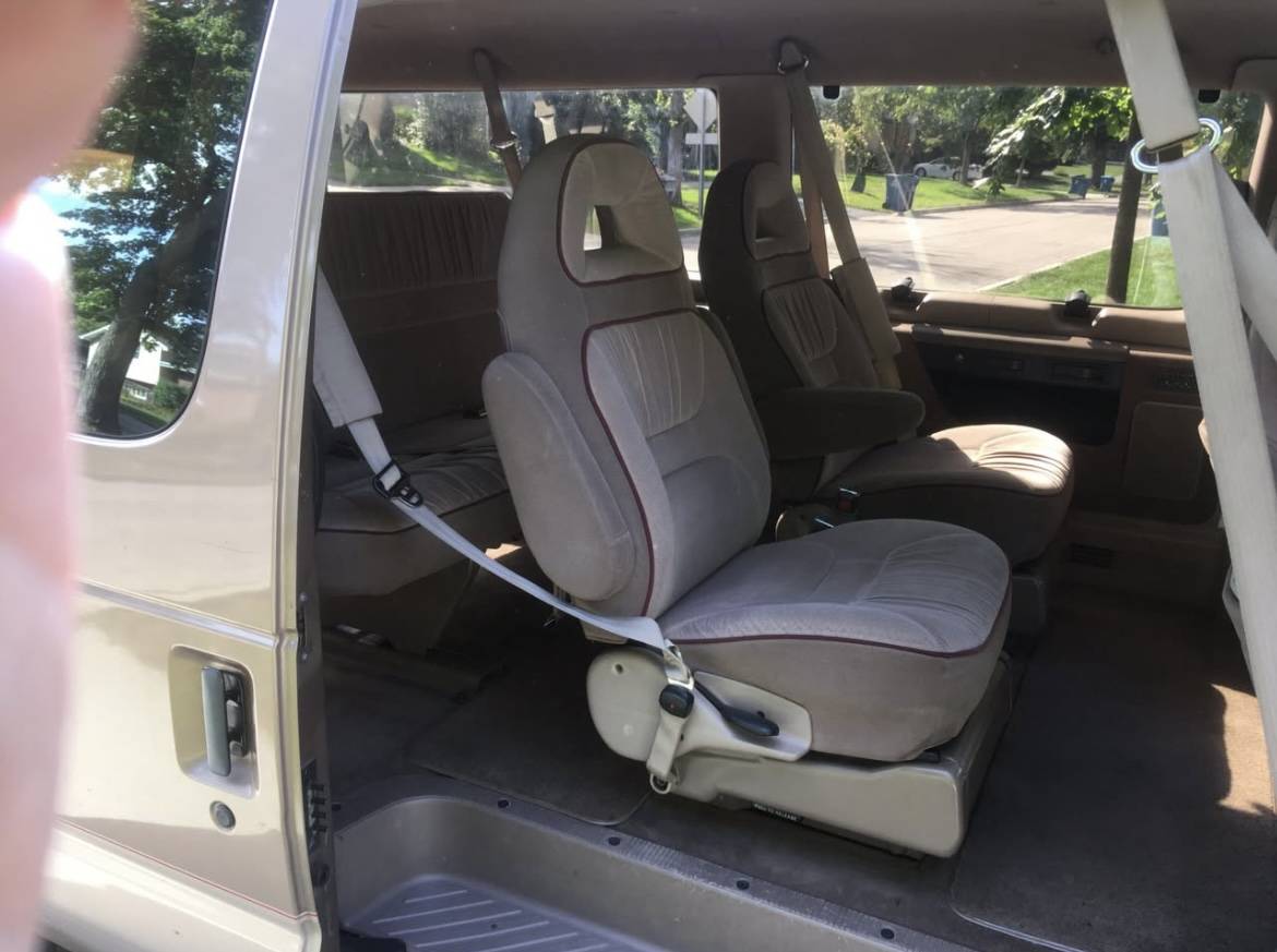 Ford-e150-cargo-van-1993-5