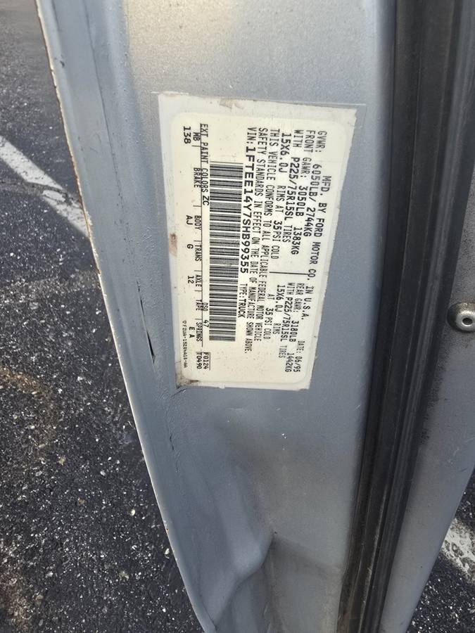 Ford-e150-cargo-van-1995-grey-6