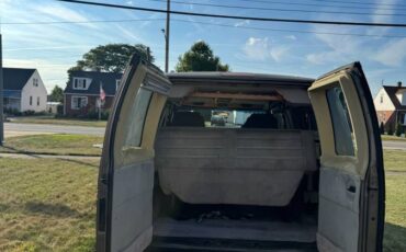 Ford-e150-conversion-van-1993-2