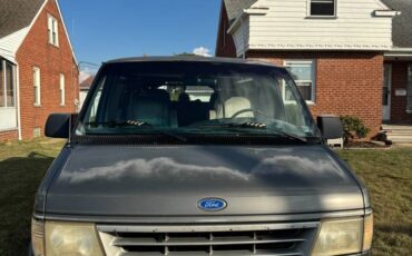 Ford-e150-conversion-van-1993-3