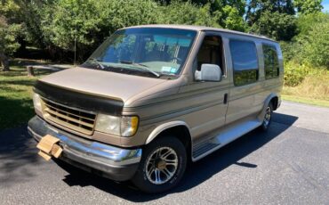 Ford-e150-conversion-van-1993-5