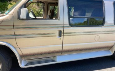 Ford-e150-conversion-van-1993-7