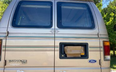 Ford-e150-conversion-van-1993-9