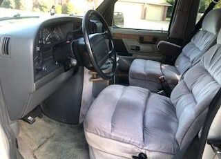 Ford-e150-van-1992-silver-4