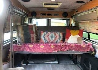 Ford-e150-van-1992-silver-6