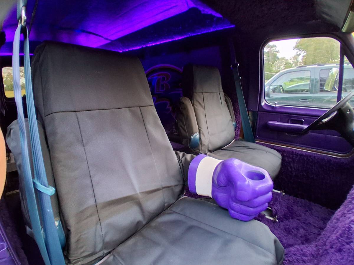 Ford-e250-econoline-1984-purple-4