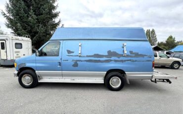 Ford-e250-econoline-cargo-van-1993-blue