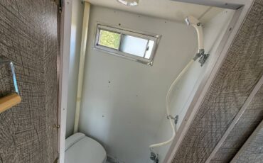 Ford-e300-1971-white-10