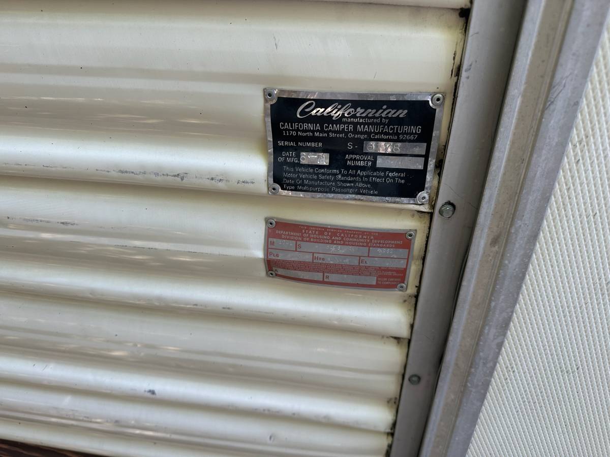 Ford-e300-1971-white-16