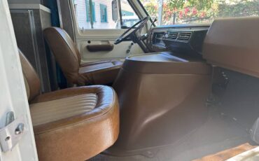 Ford-e300-1971-white-18