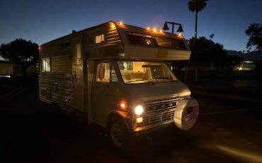Ford-e300-1971-white-5