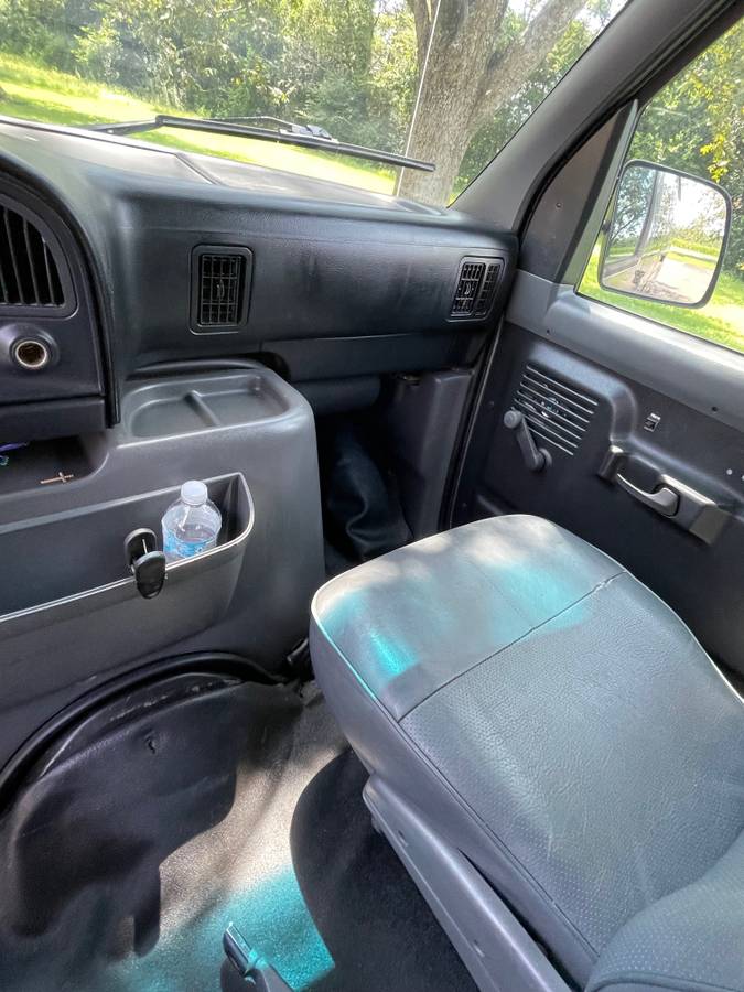Ford-e350-1994-grey-10