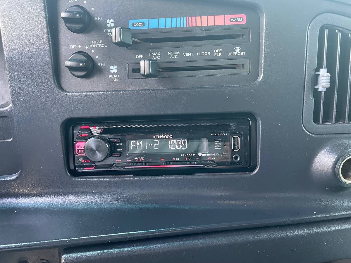 Ford-e350-1994-grey-8