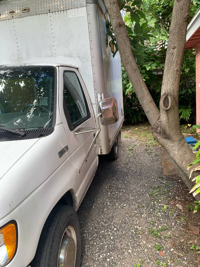 Ford-e350-cargo-van-1995-white-1