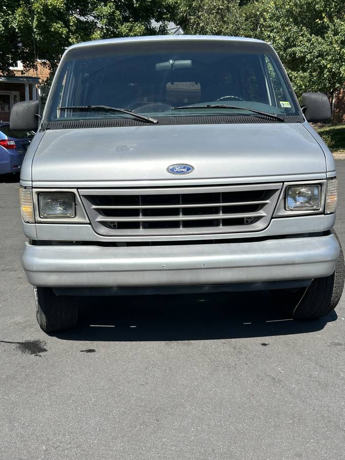 Ford-e350-club-wagon-1994-silver-5