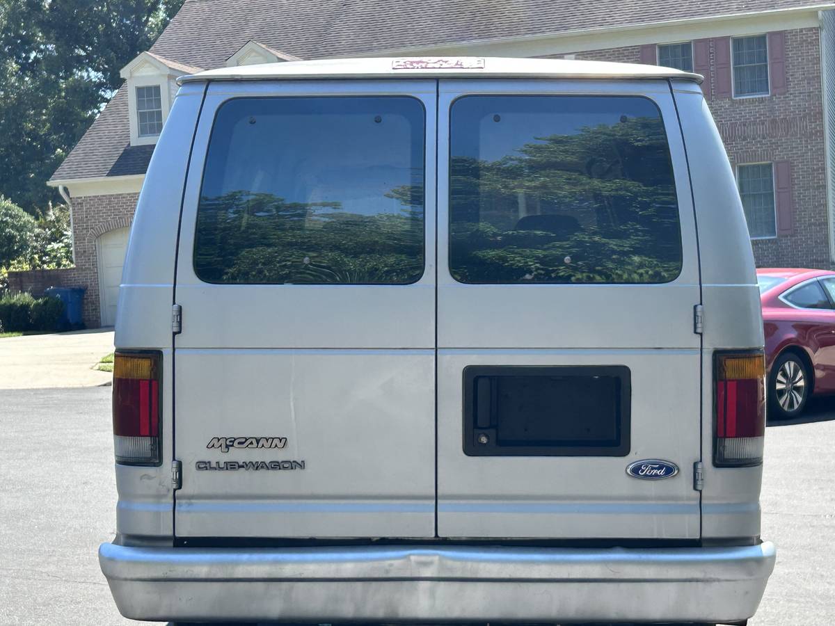 Ford-e350-club-wagon-1994-silver-6