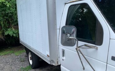 Ford-e350-cut-away-van-10-1995-white-1