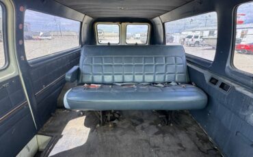 Ford-e350-passenger-van-1991-white-13