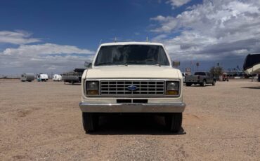 Ford-e350-passenger-van-1991-white-15