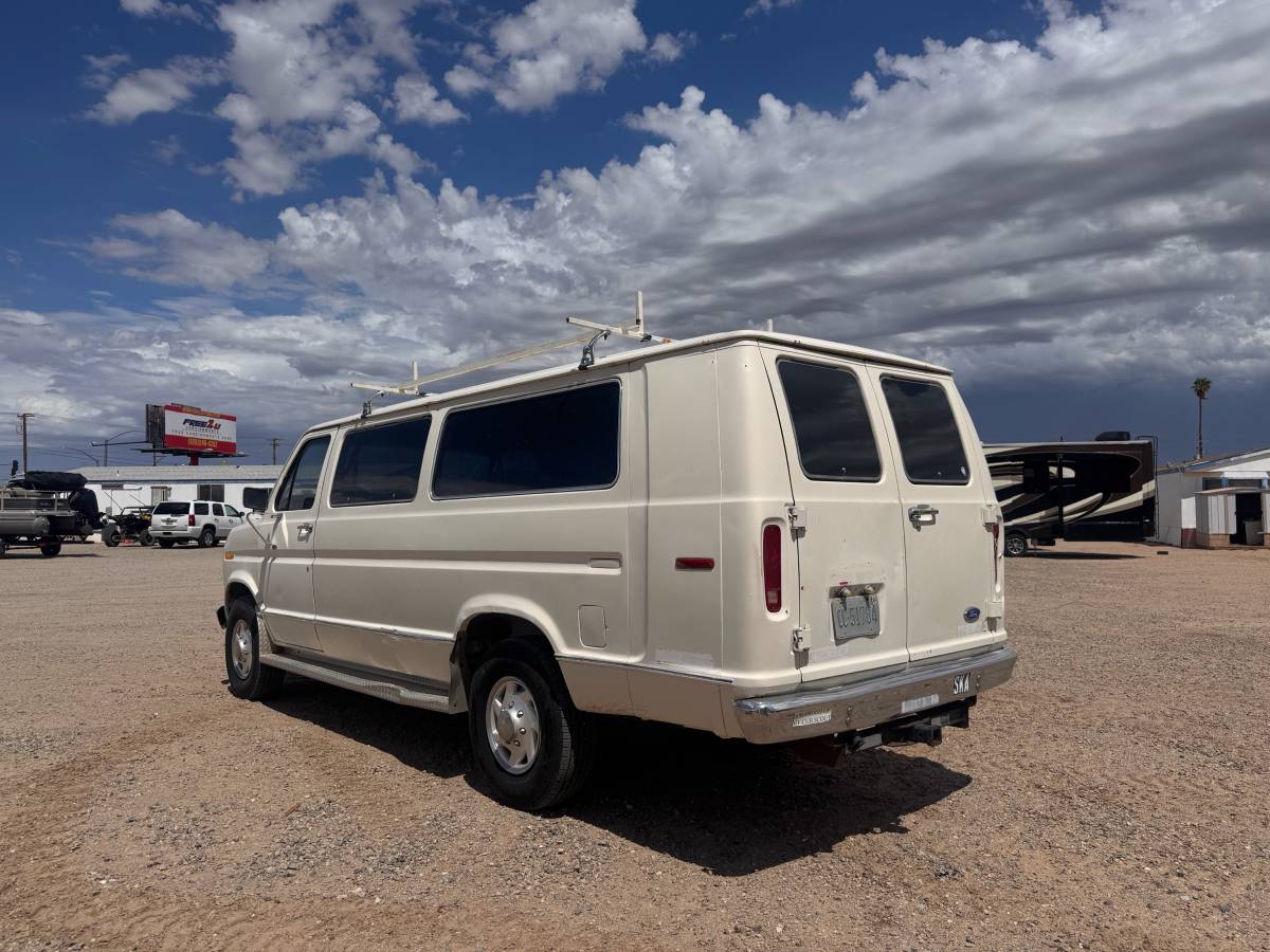 Ford-e350-passenger-van-1991-white-3
