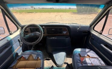 Ford-e350-passenger-van-1991-white-7