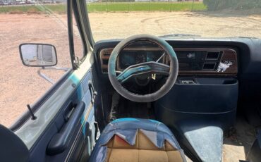 Ford-e350-passenger-van-1991-white-8