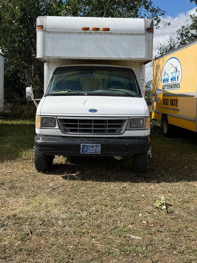 Ford-e350-van-1994-white-1